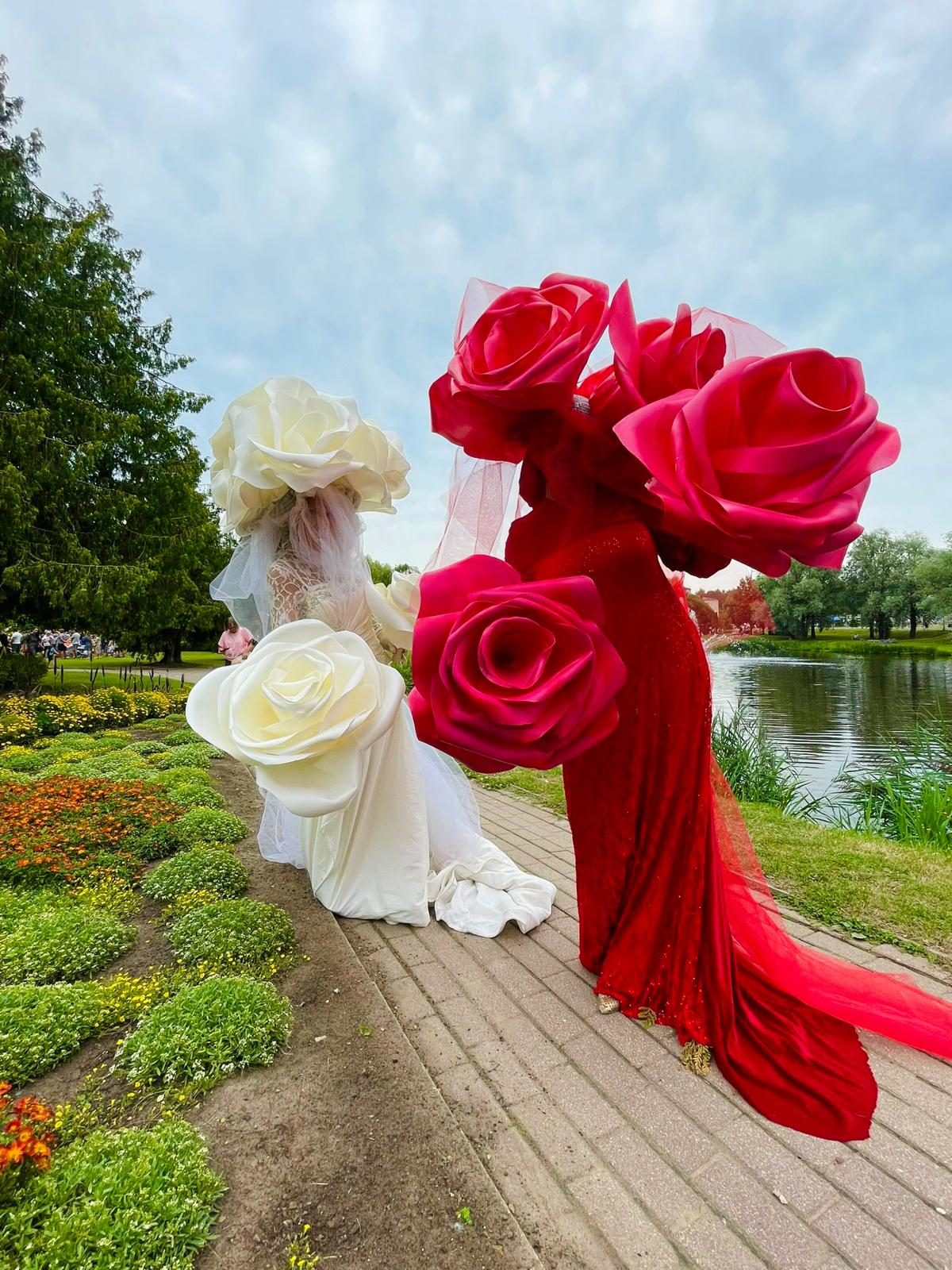 Rose characters